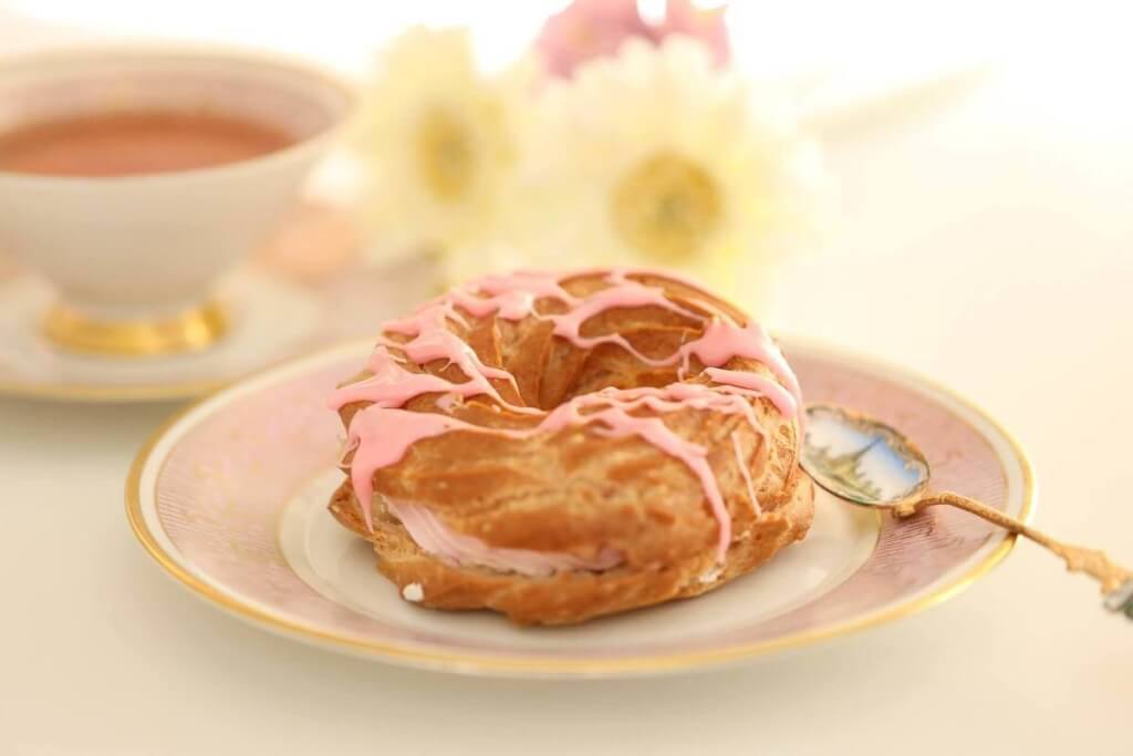 ドーナツと紅茶の画像
